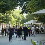 Ferienwohnung Fuer 4 Personen Ca 75 Qm In Barcelona-Eixample, Costa Brava Costa Del Maresme